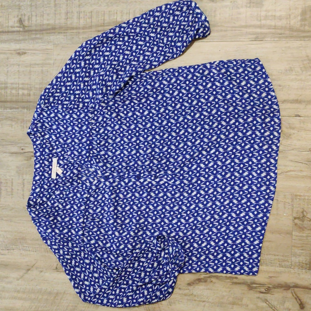 Skies are Blue | Abstract print blouse